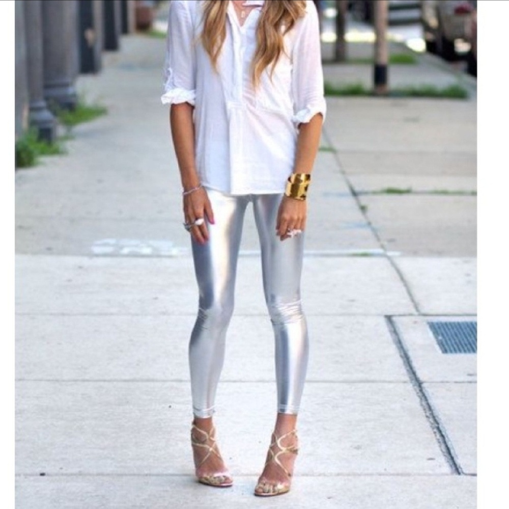 LEATHER LIQUID SILVER LEGGINGS - Picture 2 of 5